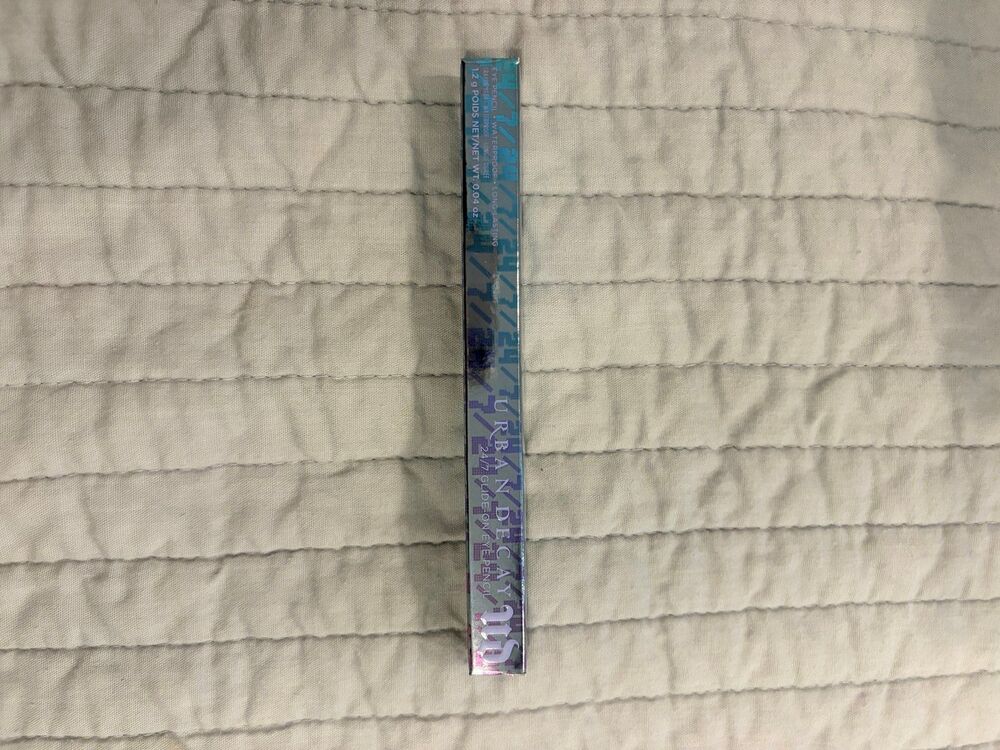 BNIB Urban decay 24/7 liner in Roxy.